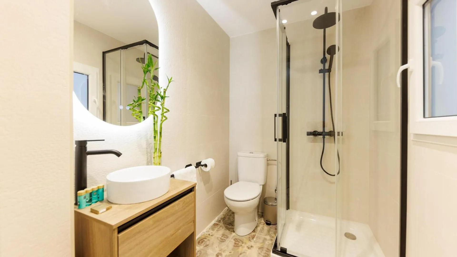 Bravissimo Maragall, Very Spacious And Central Χιρόνα