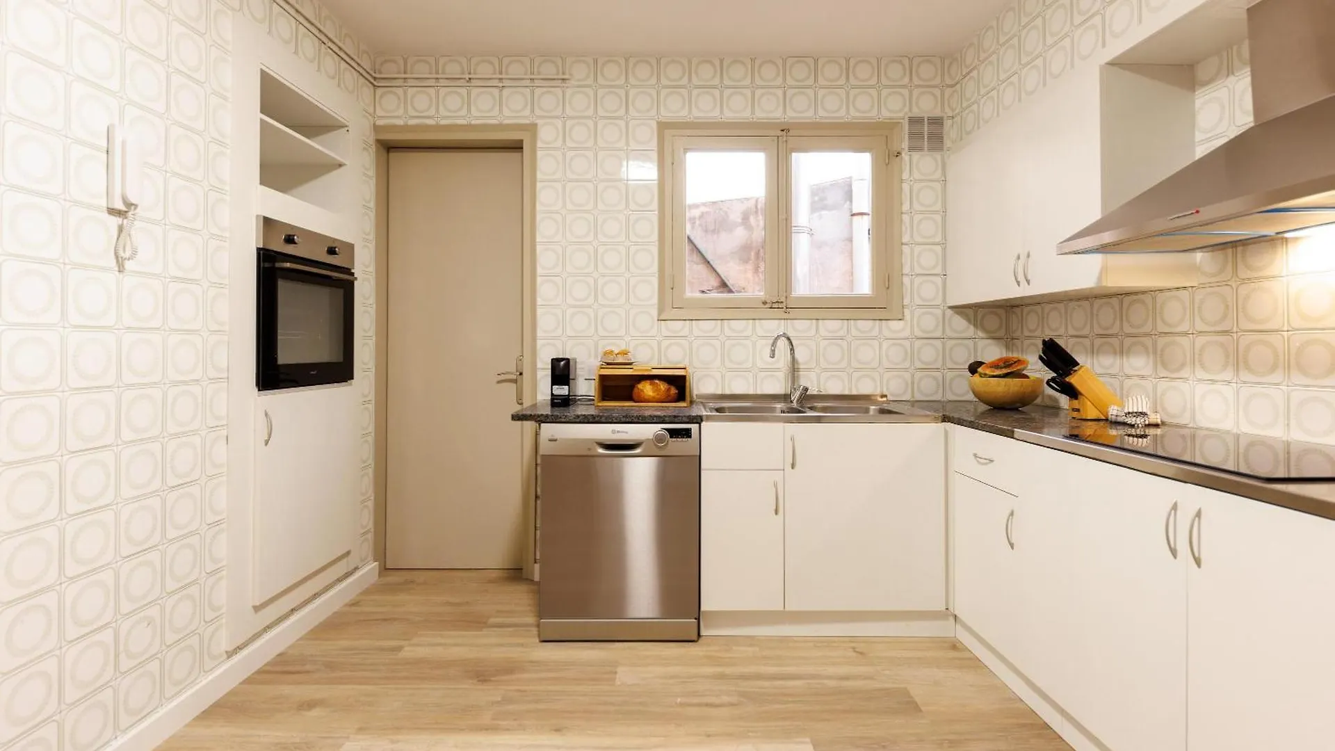 Bravissimo Maragall, Very Spacious And Central Gérone Appartement