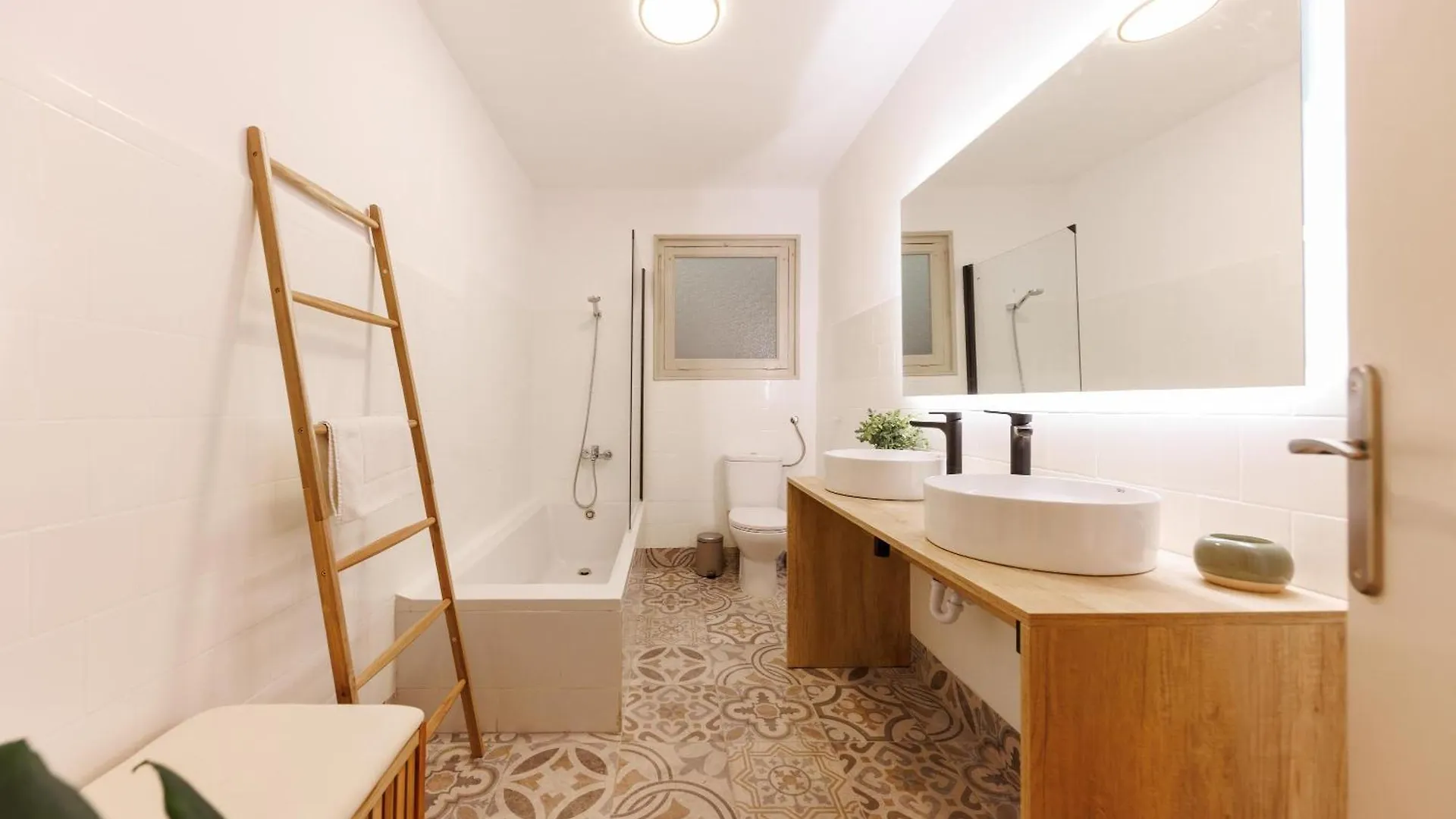 Bravissimo Maragall, Very Spacious And Central Gérone 0*,