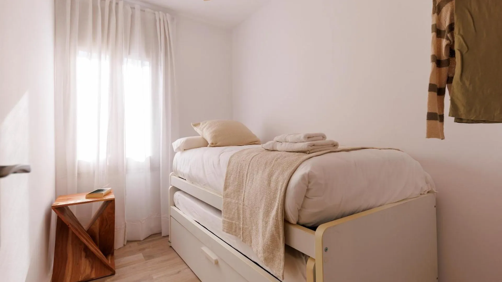 Bravissimo Maragall, Very Spacious And Central Gérone Appartement